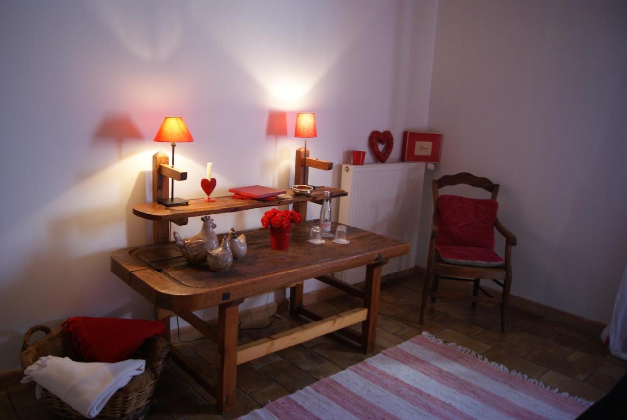 La Ferme De Gigognan Bed & Breakfast Avignon Bagian luar foto