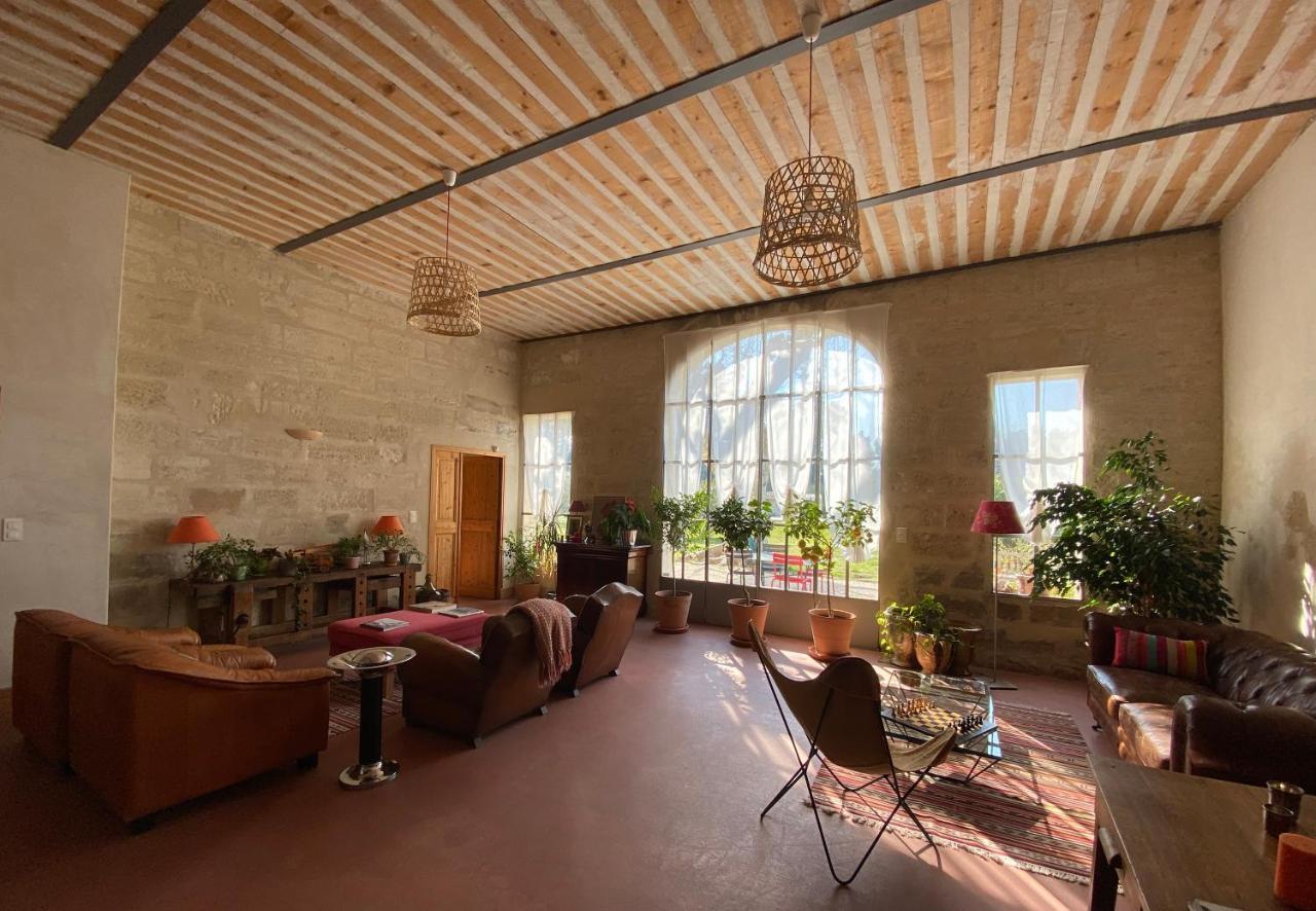 La Ferme De Gigognan Bed & Breakfast Avignon Bagian luar foto