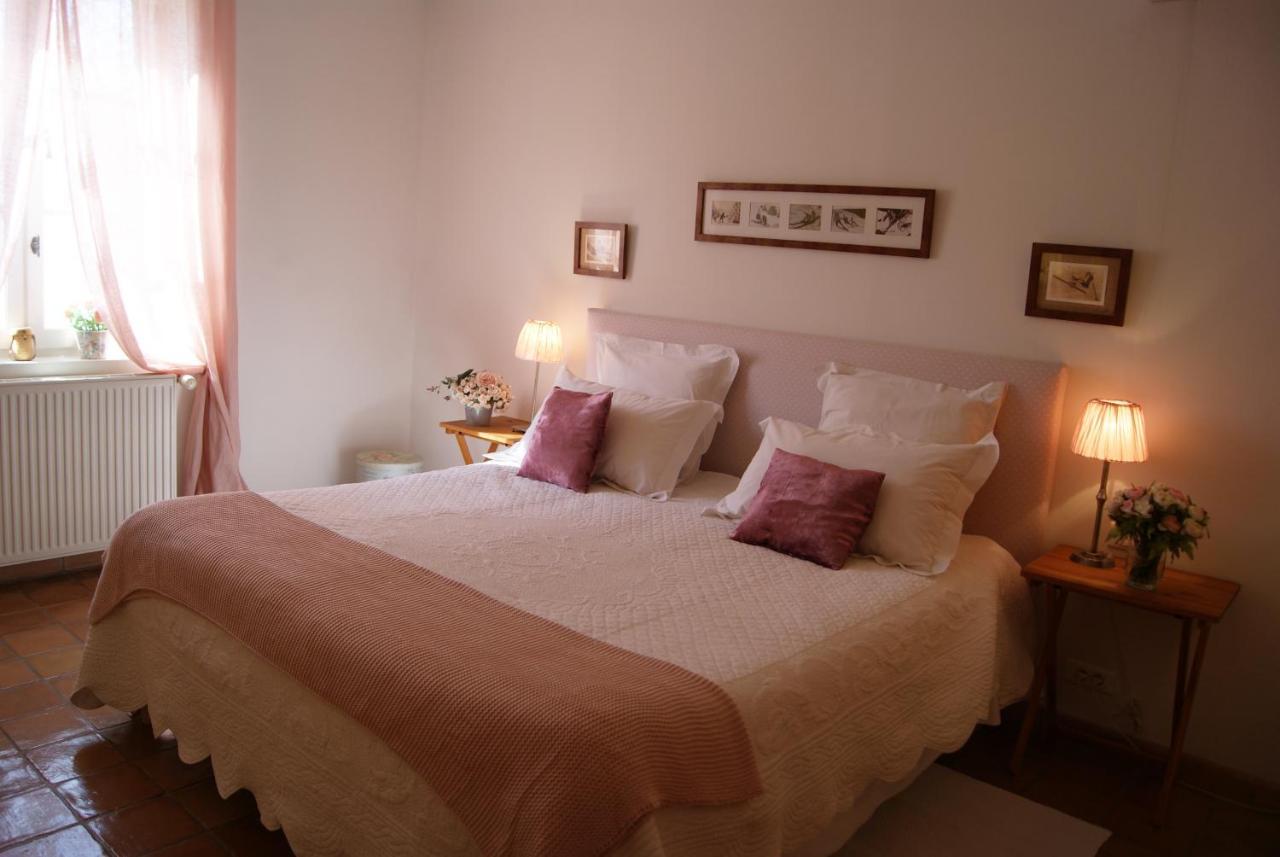 La Ferme De Gigognan Bed & Breakfast Avignon Bagian luar foto