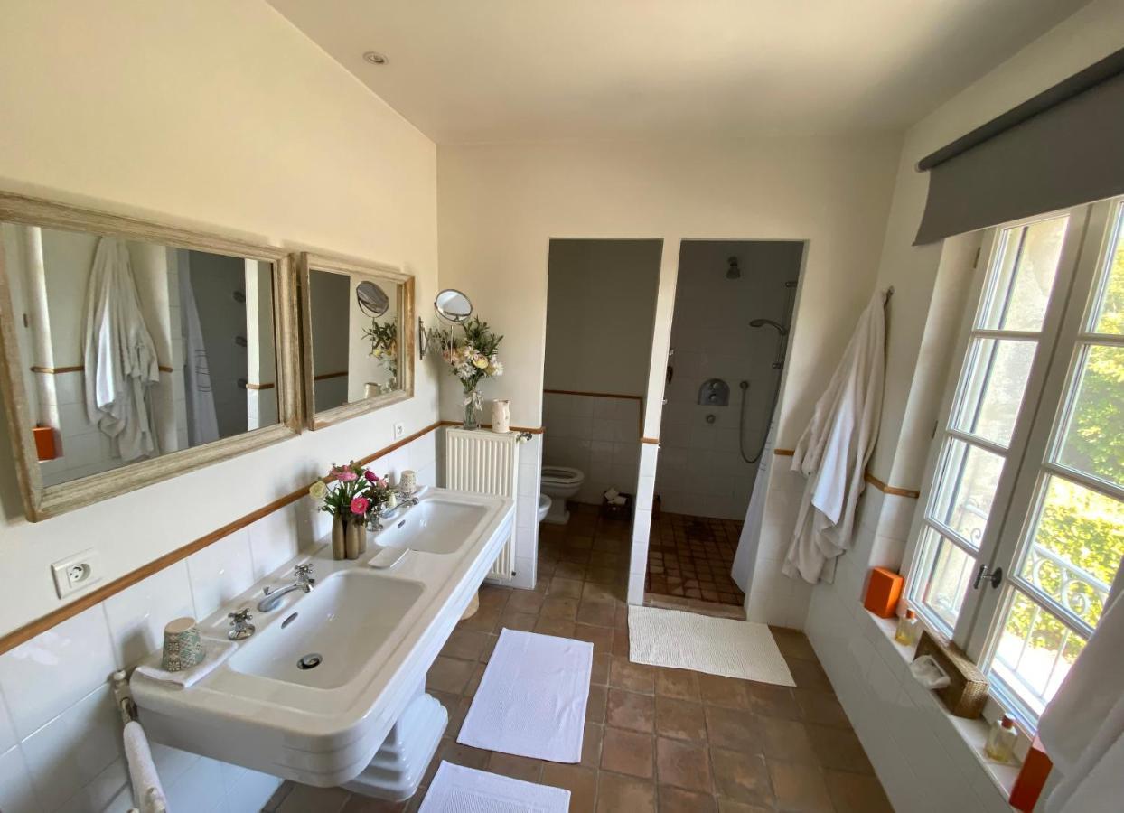 La Ferme De Gigognan Bed & Breakfast Avignon Bagian luar foto