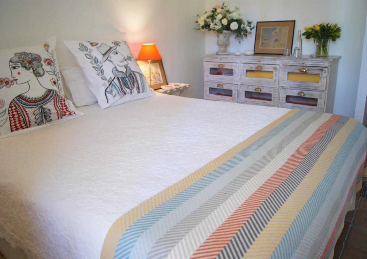 La Ferme De Gigognan Bed & Breakfast Avignon Bagian luar foto