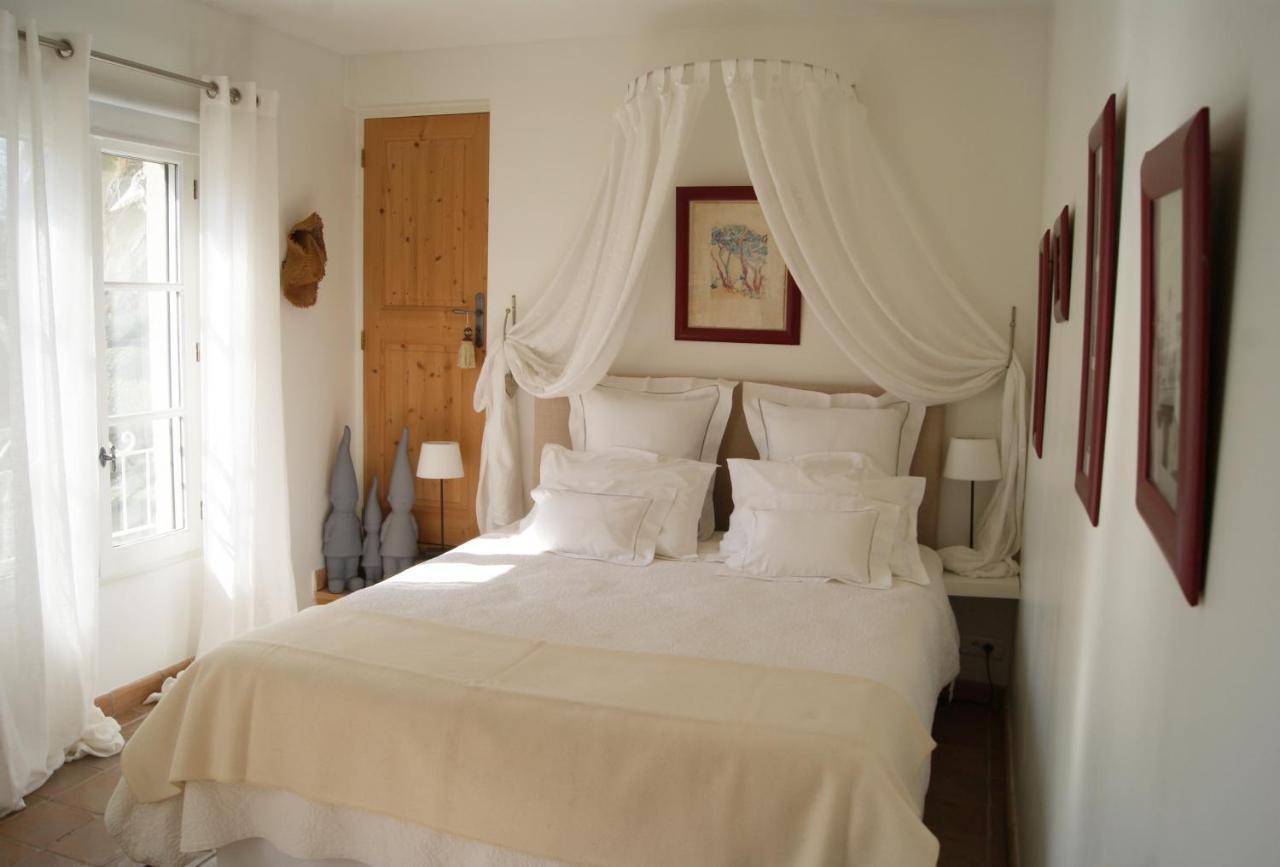 La Ferme De Gigognan Bed & Breakfast Avignon Bagian luar foto